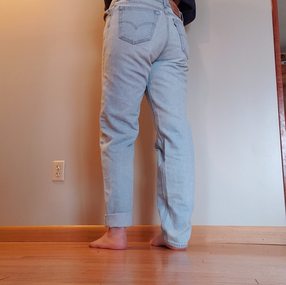 Vintage Levi's Relaxed Fit w/ Tapered Leg size 14